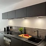 Apartmenthaus Schwingewiesen 4 슈타데