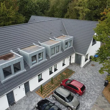 Apartmenthaus Schwingewiesen 4 *